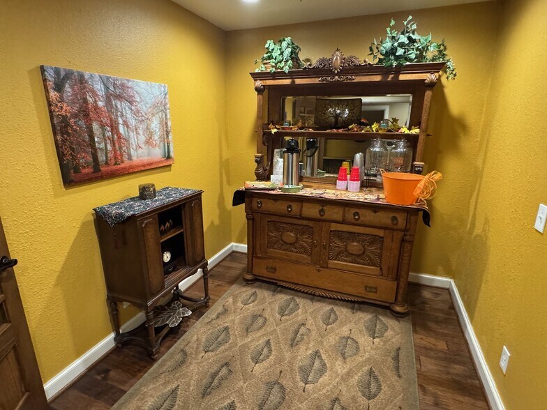 More Photos Of 6964 S 69th East Ave, Tulsa Medical For Sale