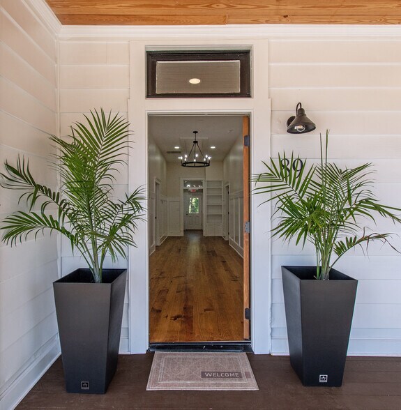 More Photos Of 89 W Campbellton St, Fairburn Office Residential For Lease