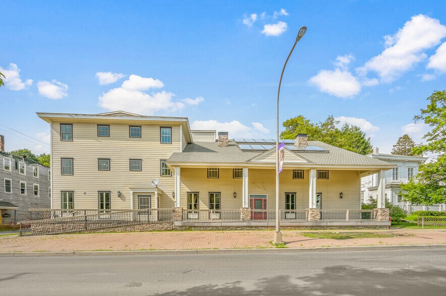 More Photos Of 56 Main St, Stamford Hotel For Sale