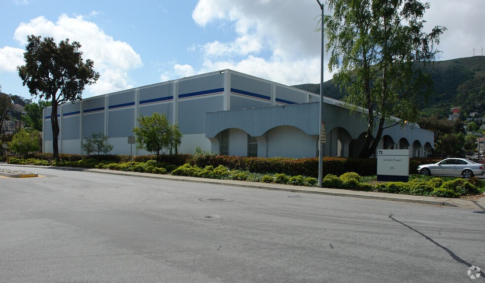 More Photos Of 260-280 Old County Rd, Brisbane Distribution For Lease