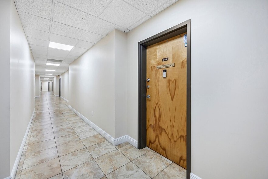 More Photos Of 12350 SW 132nd Ct, Miami Office For Sale