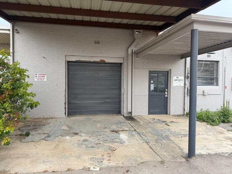 More Photos Of 1000 Columbus Ave, Waco Office For Lease