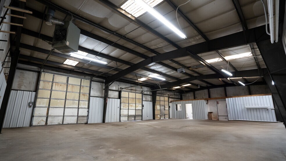 More Photos Of 3625 S 700 W, Salt Lake City Service For Sale