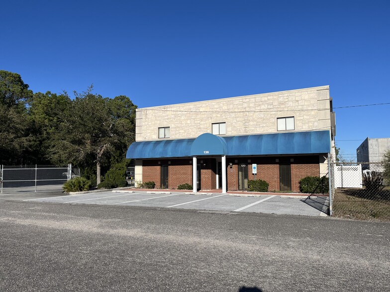 Primary Photo Of 136 Harley Rd, Wilmington Warehouse For Sale