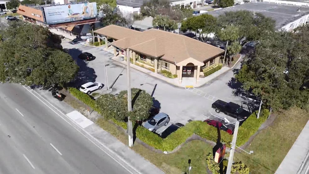 More Photos Of 5991 Anglers Ave, Fort Lauderdale Bank For Lease