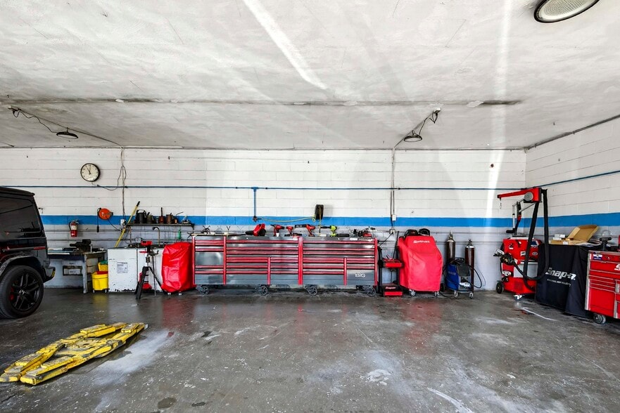 More Photos Of 5180 G St, Chino Auto Repair For Sale