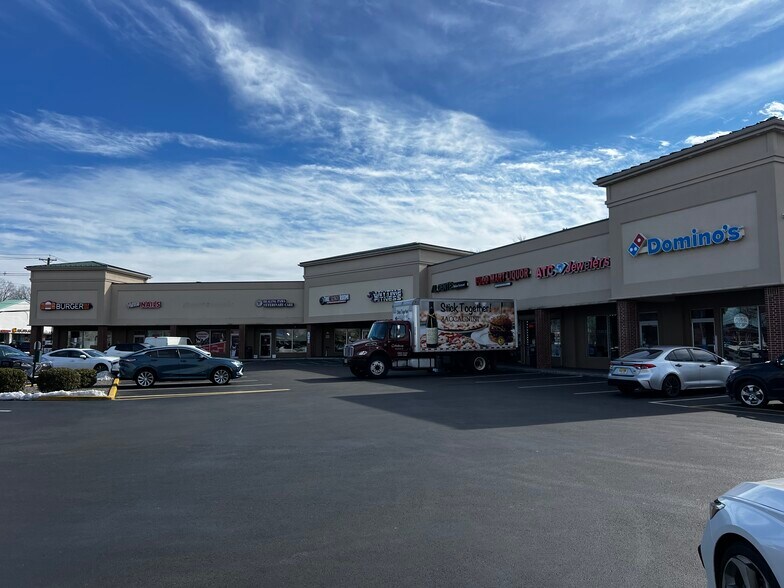 More Photos Of 430 Market St, Elmwood Park Unknown For Lease