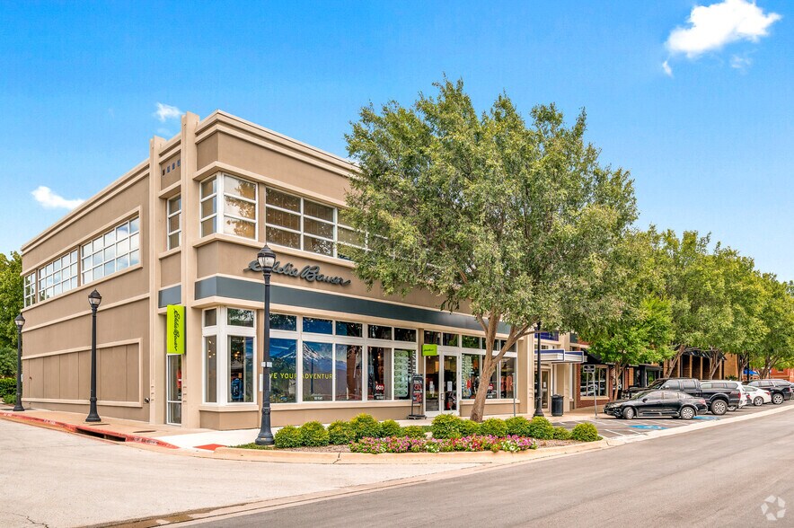 More Photos Of 1256 Main St, Southlake Unknown For Lease