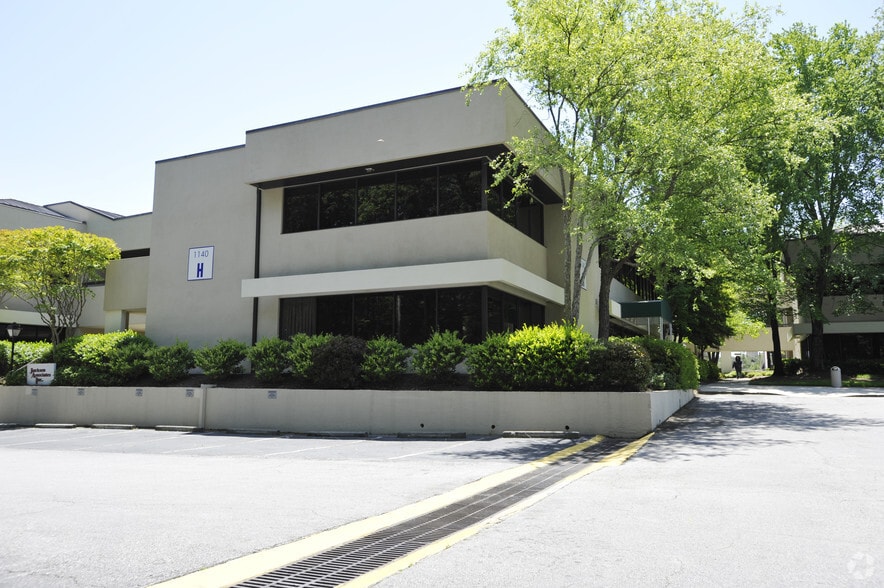 Primary Photo Of 6105 Peachtree Dunwoody Rd NE, Atlanta Medical For Lease