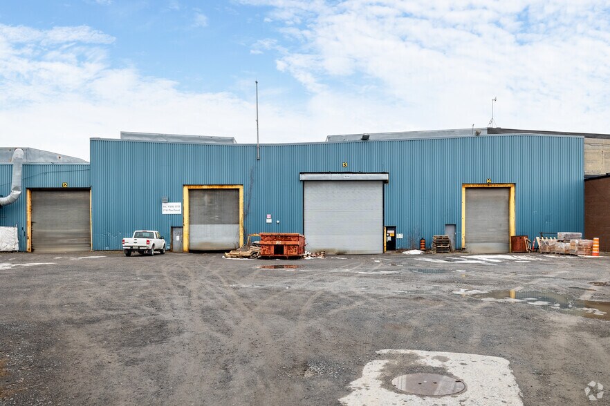 More Photos Of 5745-5795 Pl Turcot, Montréal Warehouse For Lease