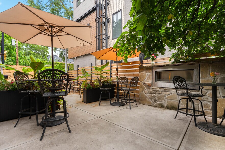 More Photos Of 2102 Freeman Ave, Cleveland Bar For Sale