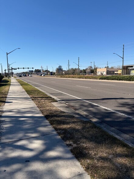 More Photos Of 12822 W Colonial Dr, Winter Garden Auto Dealership For Sale