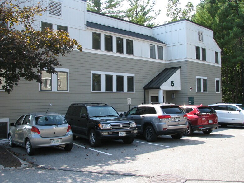More Photos Of 6 Greenleaf Woods Dr, Portsmouth Office For Sale