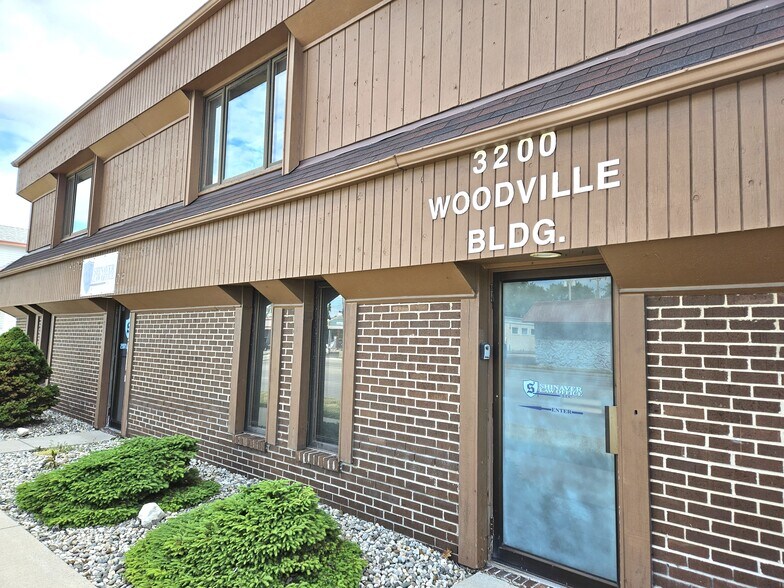 More Photos Of 3200 Woodville Rd, Northwood Loft Creative Space For Sale