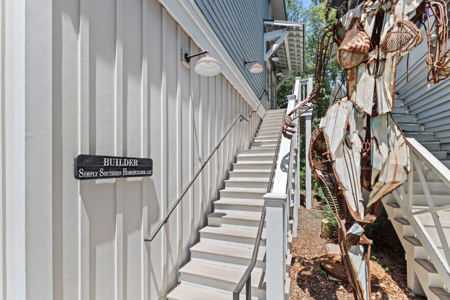 More Photos Of 8 State of Mind St, Bluffton Loft Creative Space For Sale