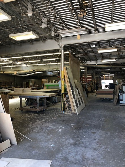 More Photos Of 512 SW 3rd St, Oklahoma City Industrial For Lease
