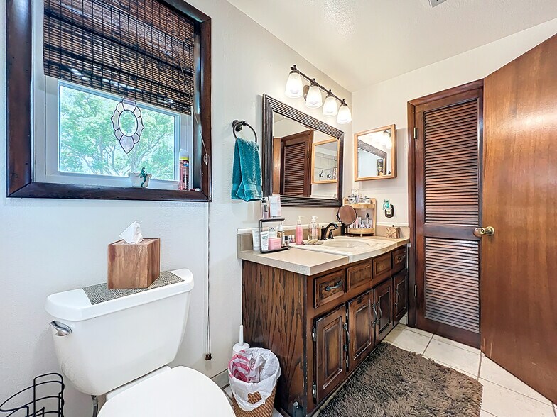 More Photos Of 7001 W Jones Ave, Mount Dora Airplane Hangar For Sale