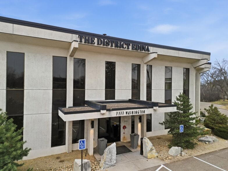 More Photos Of 7777 Washington Ave S, Edina Loft Creative Space For Lease