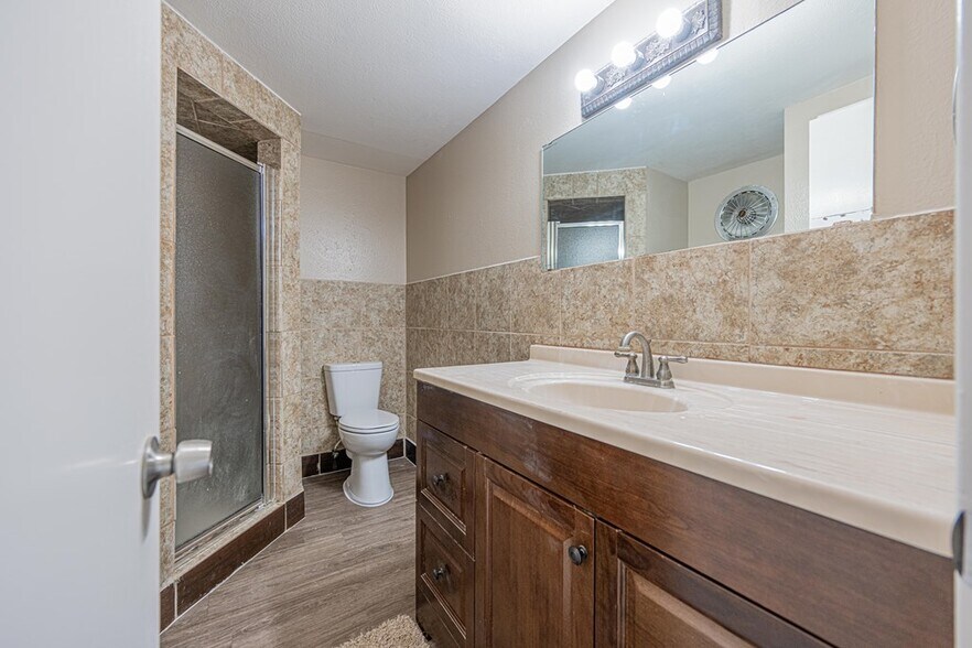 More Photos Of 1405 Garden City Hwy, Midland Office Residential For Sale
