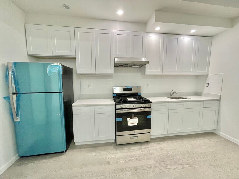 More Photos Of 150-30 12th Ave, Whitestone Apartments For Sale