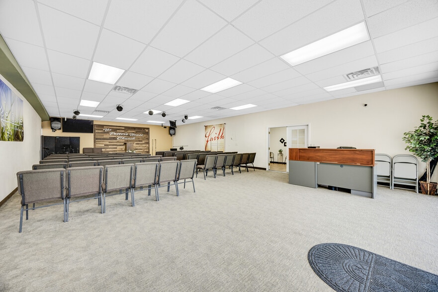 More Photos Of 831 S Circle Dr, Colorado Springs Storefront Retail Office For Sale