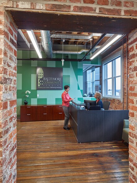 More Photos Of 875 Hollins St, Baltimore Office For Sale