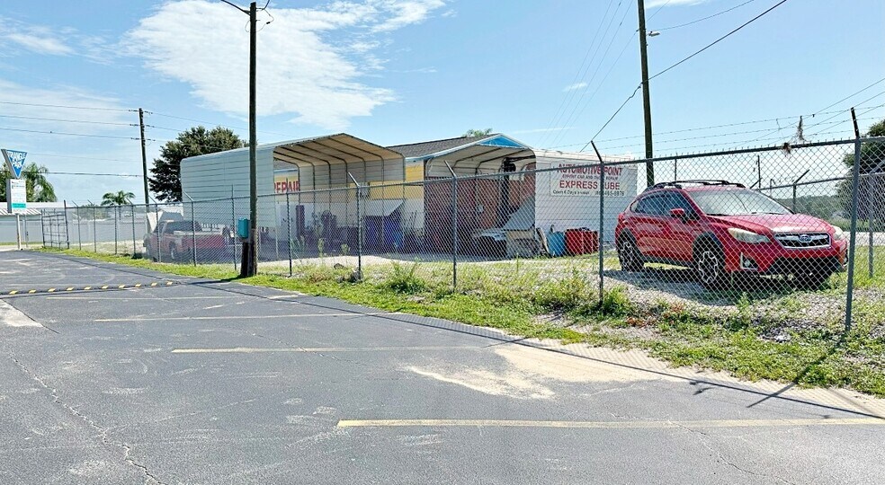 More Photos Of 1 Triangle Park, Lake Placid Auto Repair For Sale