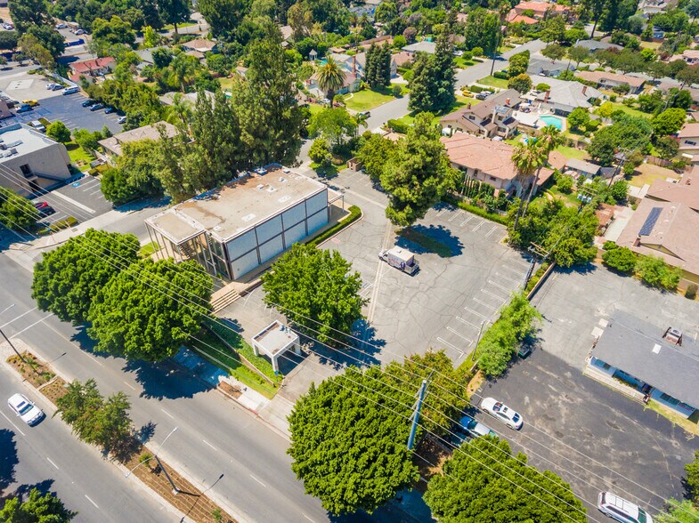 More Photos Of 41 E Live Oak Ave, Arcadia Storefront Retail Office For Sale