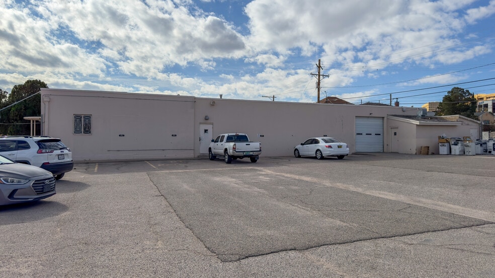 More Photos Of 2001 Grant Ave, El Paso Manufacturing For Sale