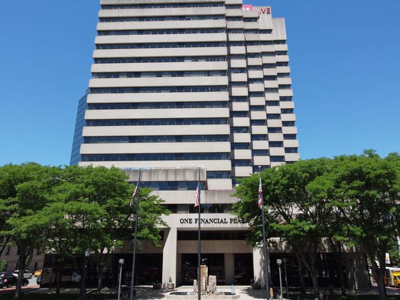 More Photos Of 1350 Main St, Springfield Office For Lease