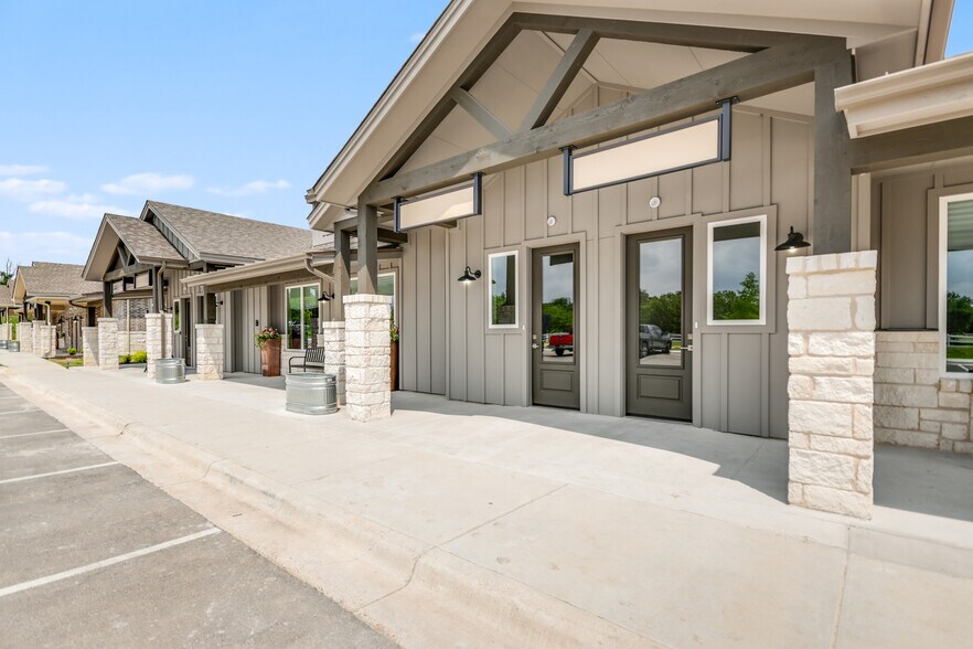 More Photos Of 2901 Caballo Ranch Blvd, Leander Office For Sale