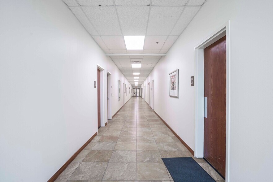 More Photos Of 2800 W Trenton Rd, Edinburg Office For Sale