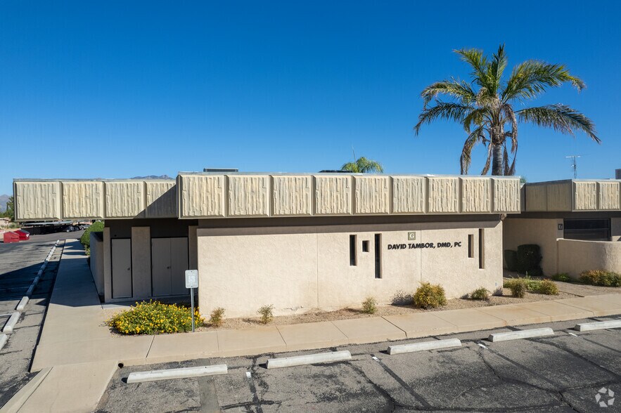 Primary Photo Of 801 N Wilmot Rd, Tucson Medical For Lease