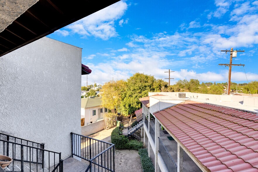 More Photos Of 2121 El Paseo, Alhambra Apartments For Sale