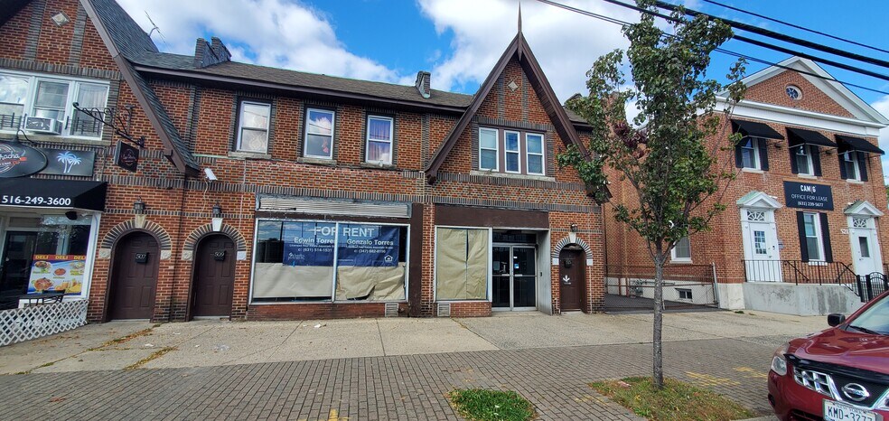 More Photos Of 499-517 Conklin St, Farmingdale Storefront Retail Residential For Lease