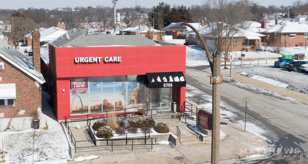 More Photos Of 5701 Chippewa St, Saint Louis Medical For Sale