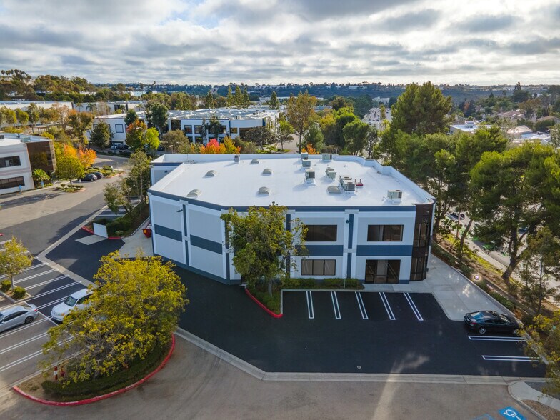 More Photos Of 2320 Cousteau Ct, Vista Light Manufacturing For Sale