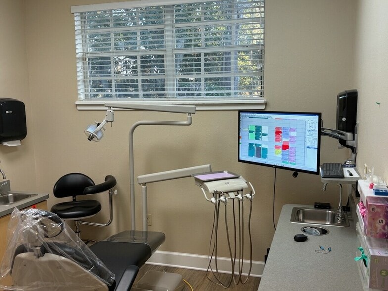 More Photos Of 570 Rinehart Rd, Lake Mary Office For Sale