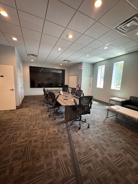 More Photos Of 11235 N St. Johns Industrial Pky, Jacksonville Warehouse For Lease