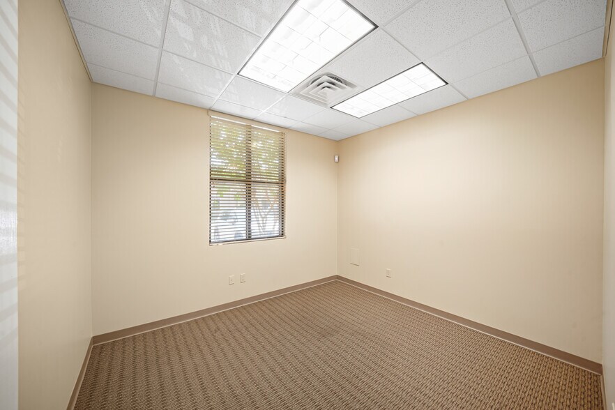 More Photos Of 4626 Riverstone Blvd, Missouri City Medical For Sale