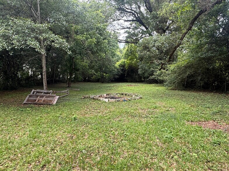 More Photos Of 816 Bloodworth Ln, Pensacola Office For Sale