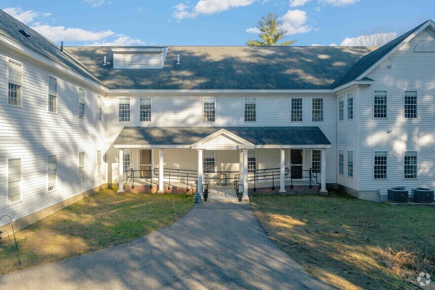 More Photos Of 448 Boston St, Topsfield Medical For Lease