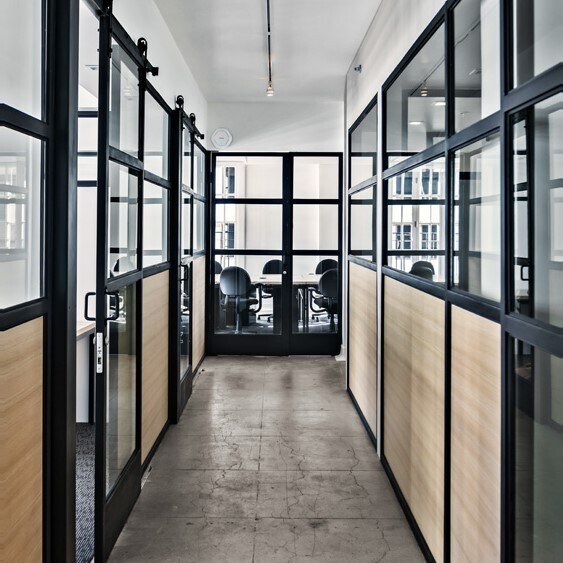 More Photos Of 521-527 W 7th St, Los Angeles Coworking Space