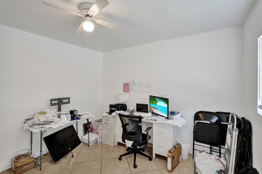 More Photos Of 5706-5708 Lincoln St, Hollywood Multifamily For Sale