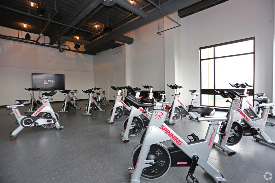 More Photos Of 4000 Riverside Station Blvd, Secaucus Apartments For Lease