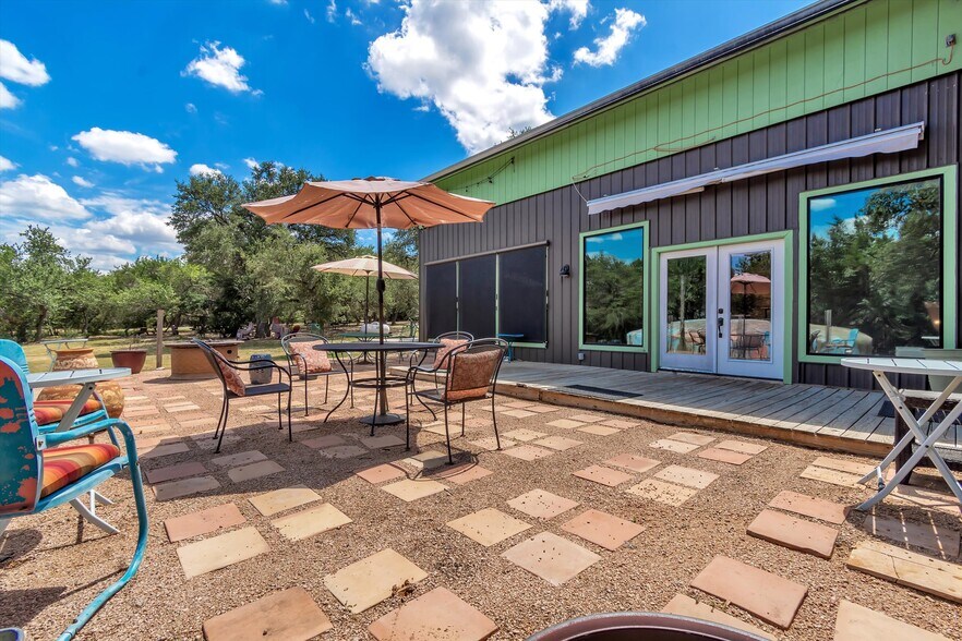 More Photos Of 4002 E Highway 290, Dripping Springs Freestanding For Sale