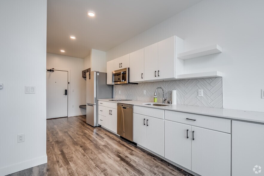 More Photos Of 155 Jackson St, Oshkosh Apartments For Lease