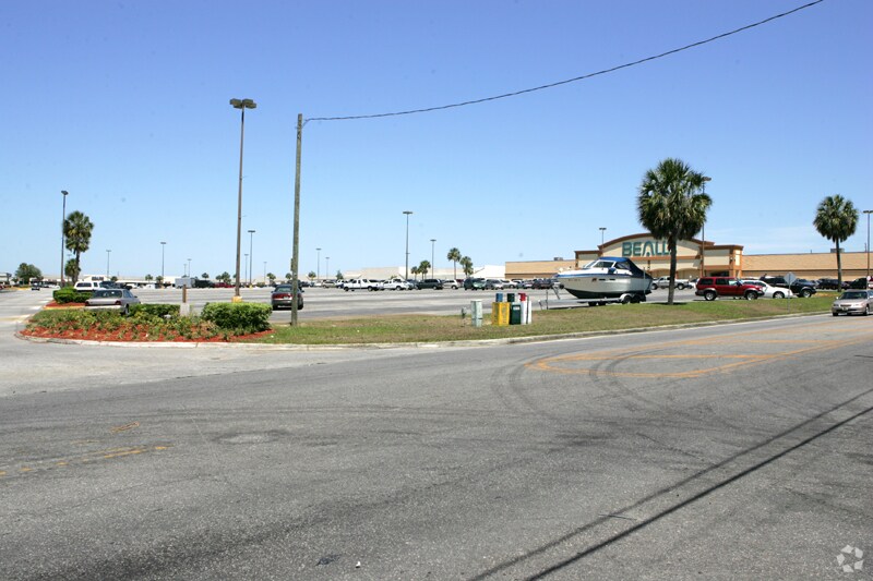 More Photos Of 2605-2851 E Gulf to Lake Hwy, Inverness General Retail For Lease