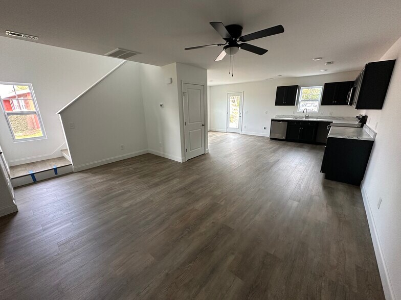 More Photos Of 4507 Greenway Ave, Wilmington Apartments For Sale
