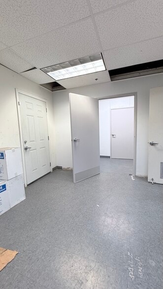 More Photos Of 3070 Myers St, Riverside Warehouse For Sale